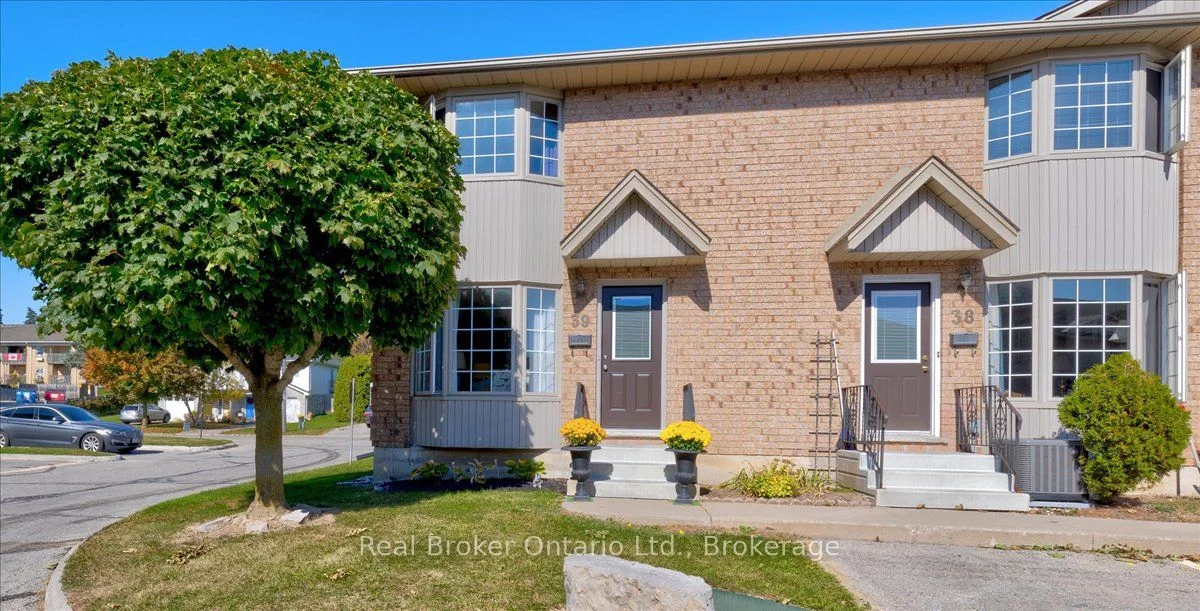 Condo Townhouse in St. Marys