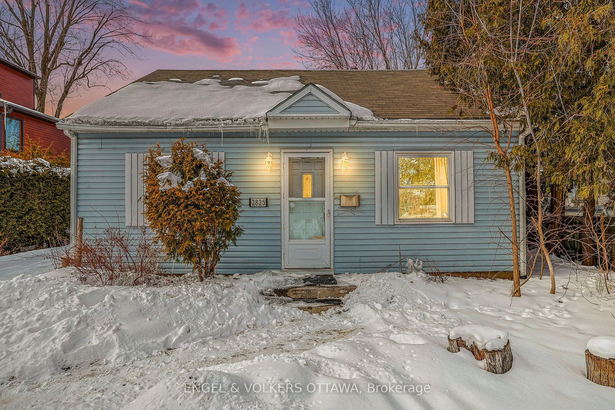 Detached in Britannia - Lincoln Heights and Area