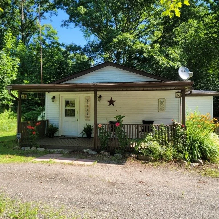 Detached in Addington Highlands