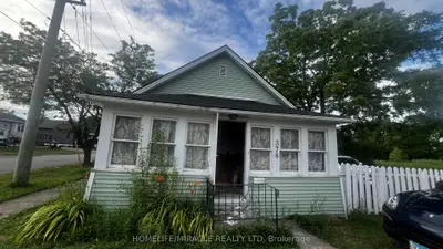 Detached in Fort Erie