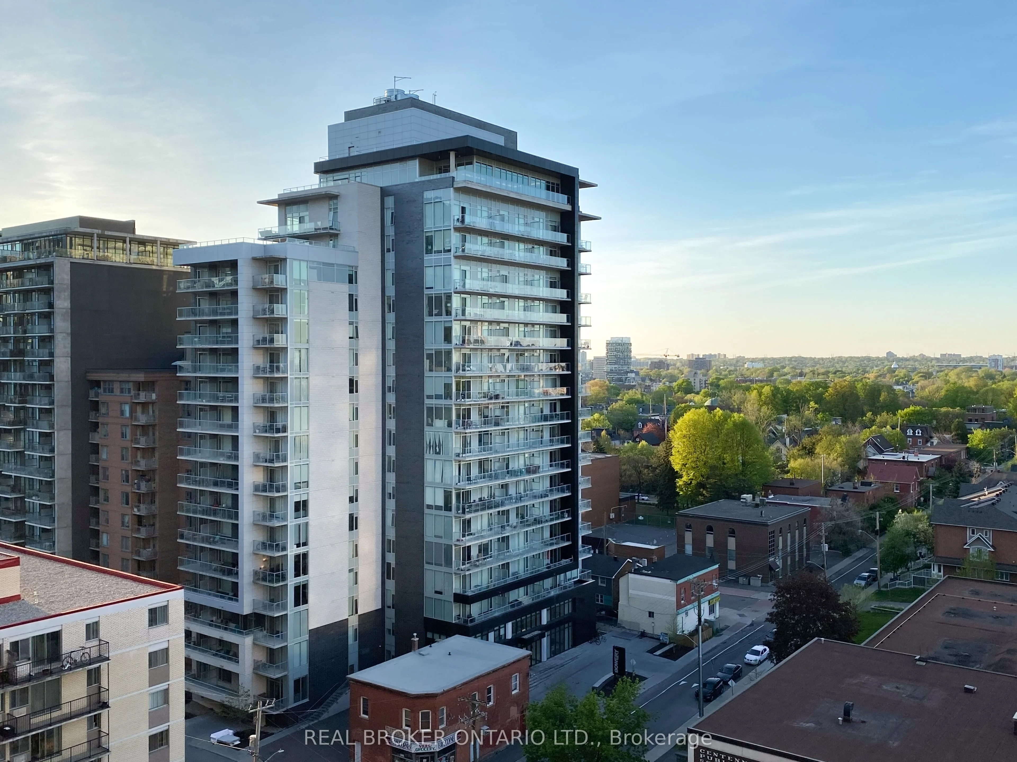 255 Bay Street 1113, Ottawa Centre, On K1r 0c5