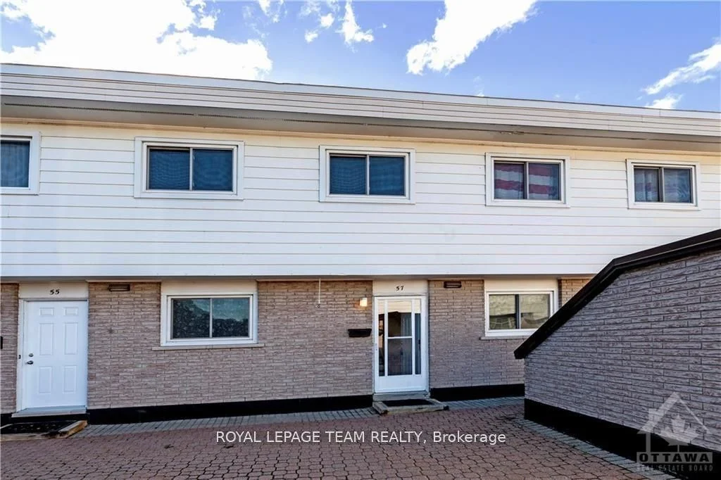 57 Hadley Circle, Bells Corners And South To Fallowfield, On K2h 7z8