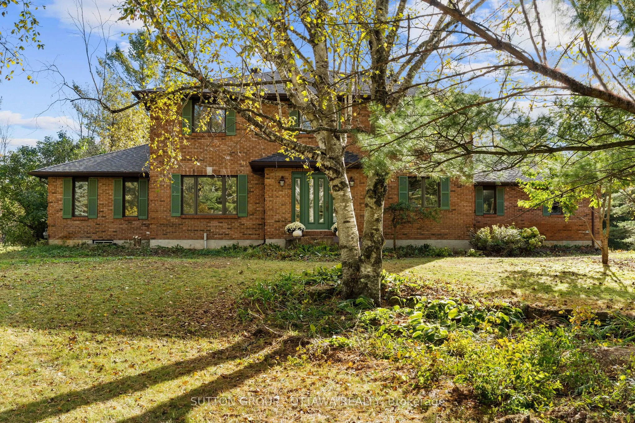 Detached in Kanata