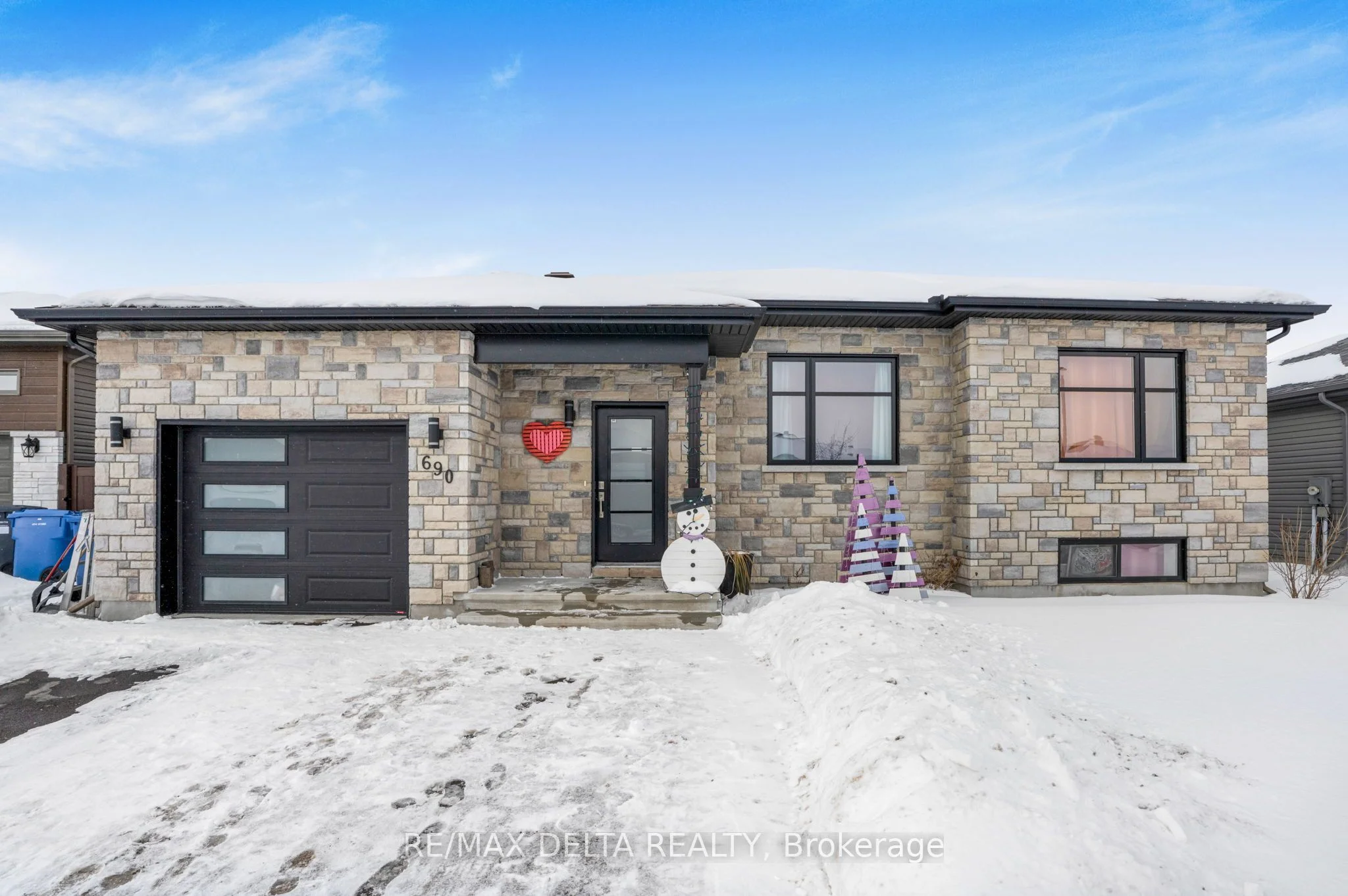 690 Roxane Crescent, Hawkesbury, On K6a 3w9