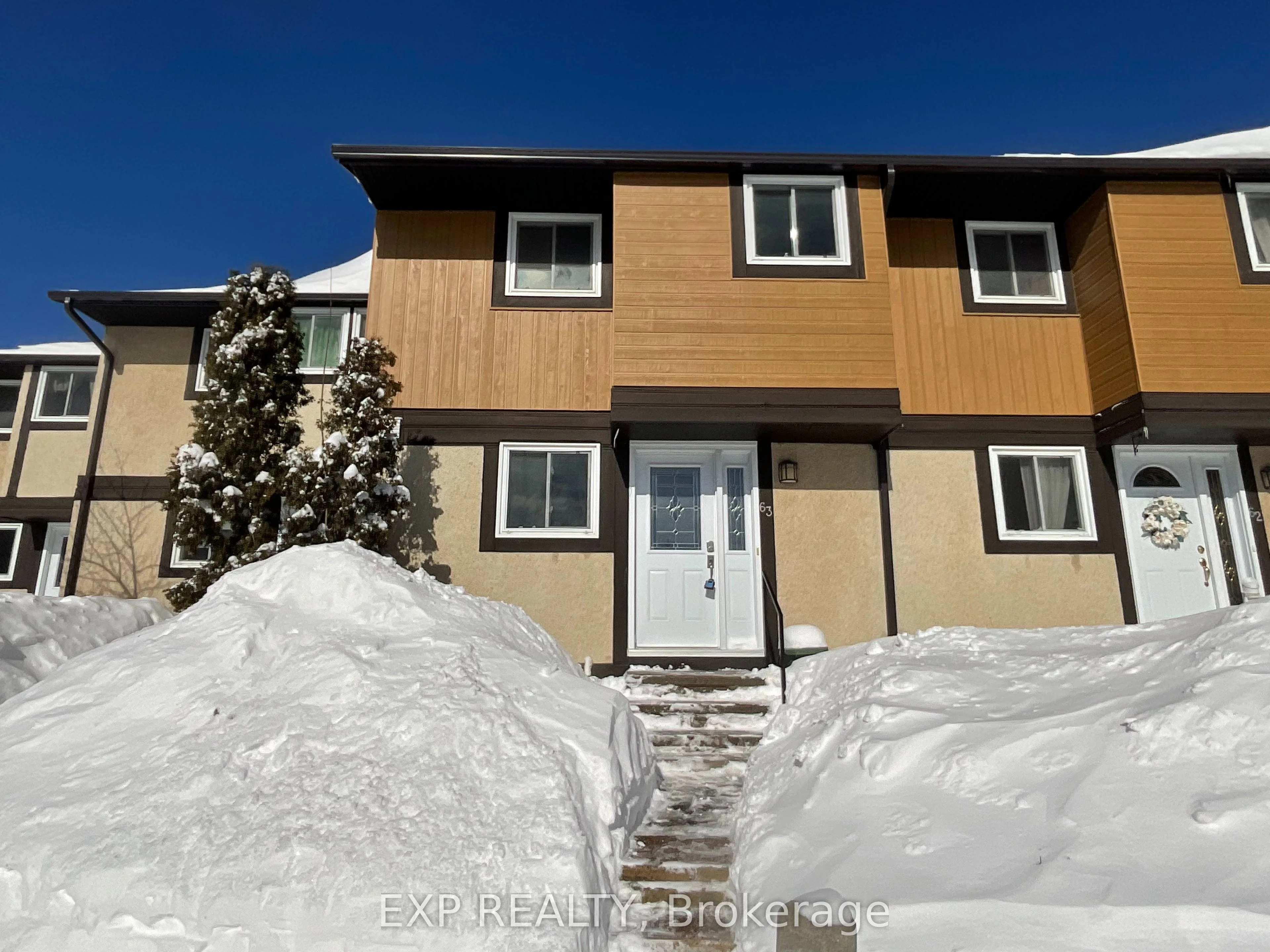 Condo Townhouse in Hunt Club - Windsor Park Village and Area