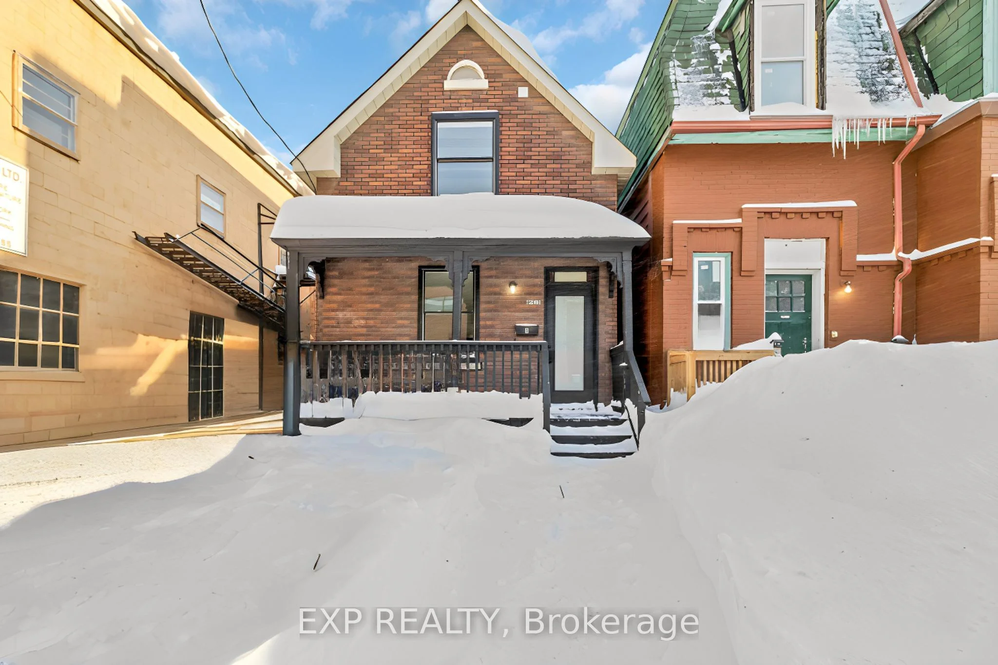 28 Florence Street 2, Ottawa Centre, On K2p 0w7