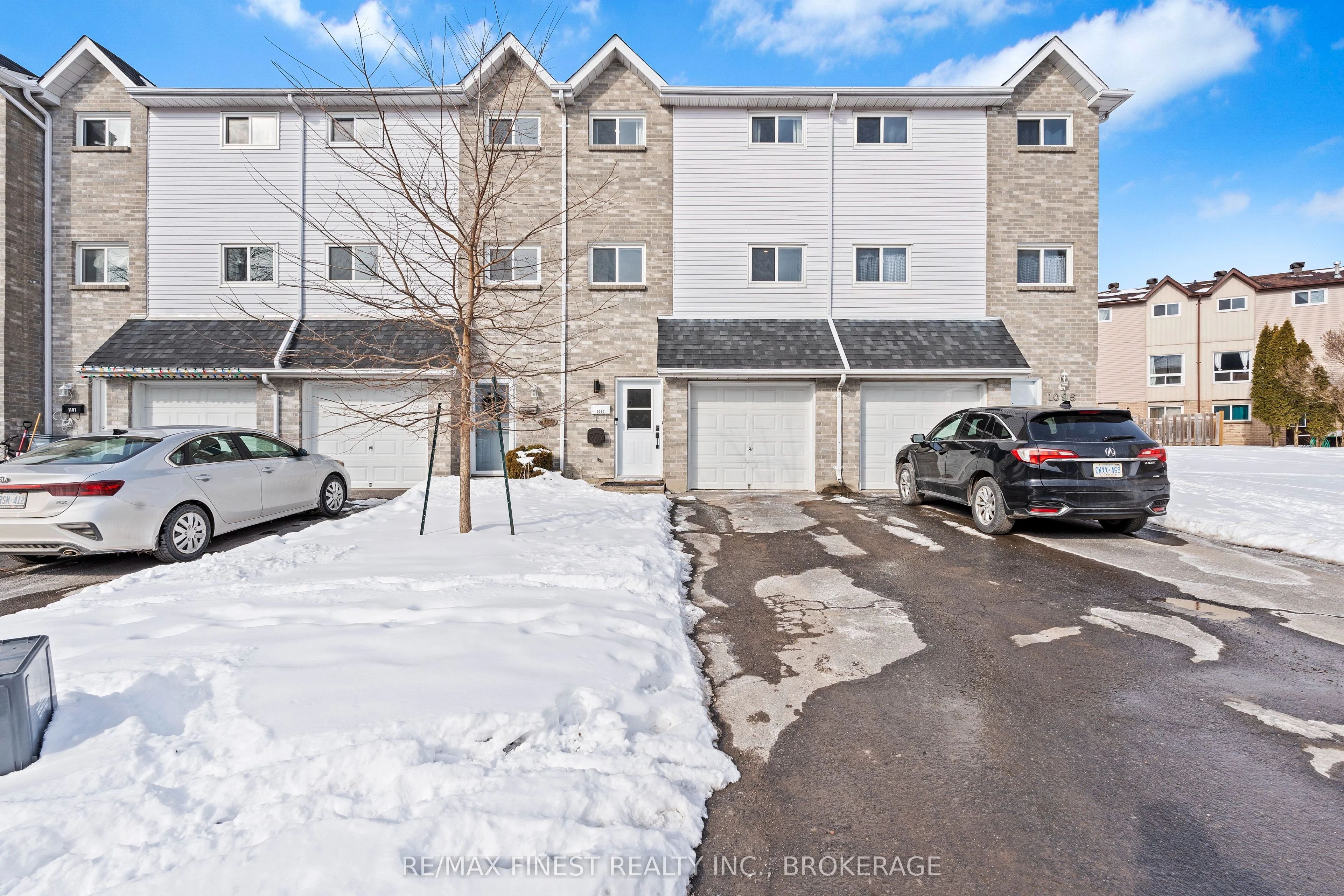 Condo Townhouse in Kingston