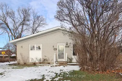 1209 Maitland Avenue A, Belair Park - Copeland Park and Area, ON K2C 2C4