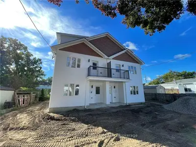 24a Balfour Street Upper, Brantford, On N3t 1j2