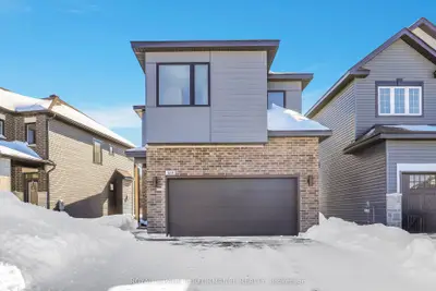 Detached in Blossom Park - Airport and Area