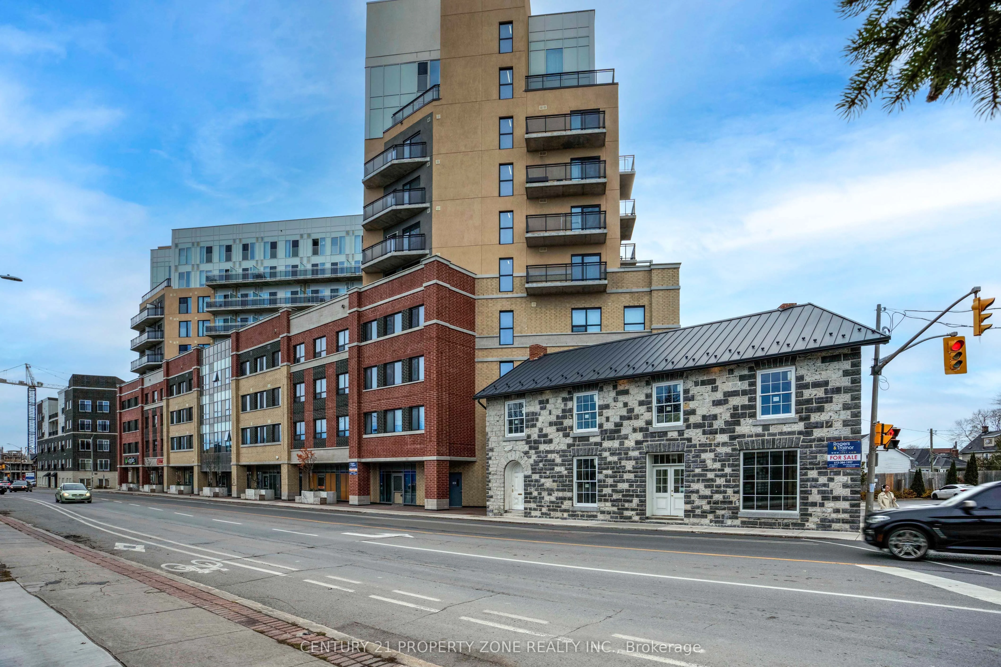 Condo Apartment in Kingston