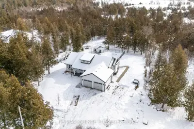 Detached in Tyendinaga