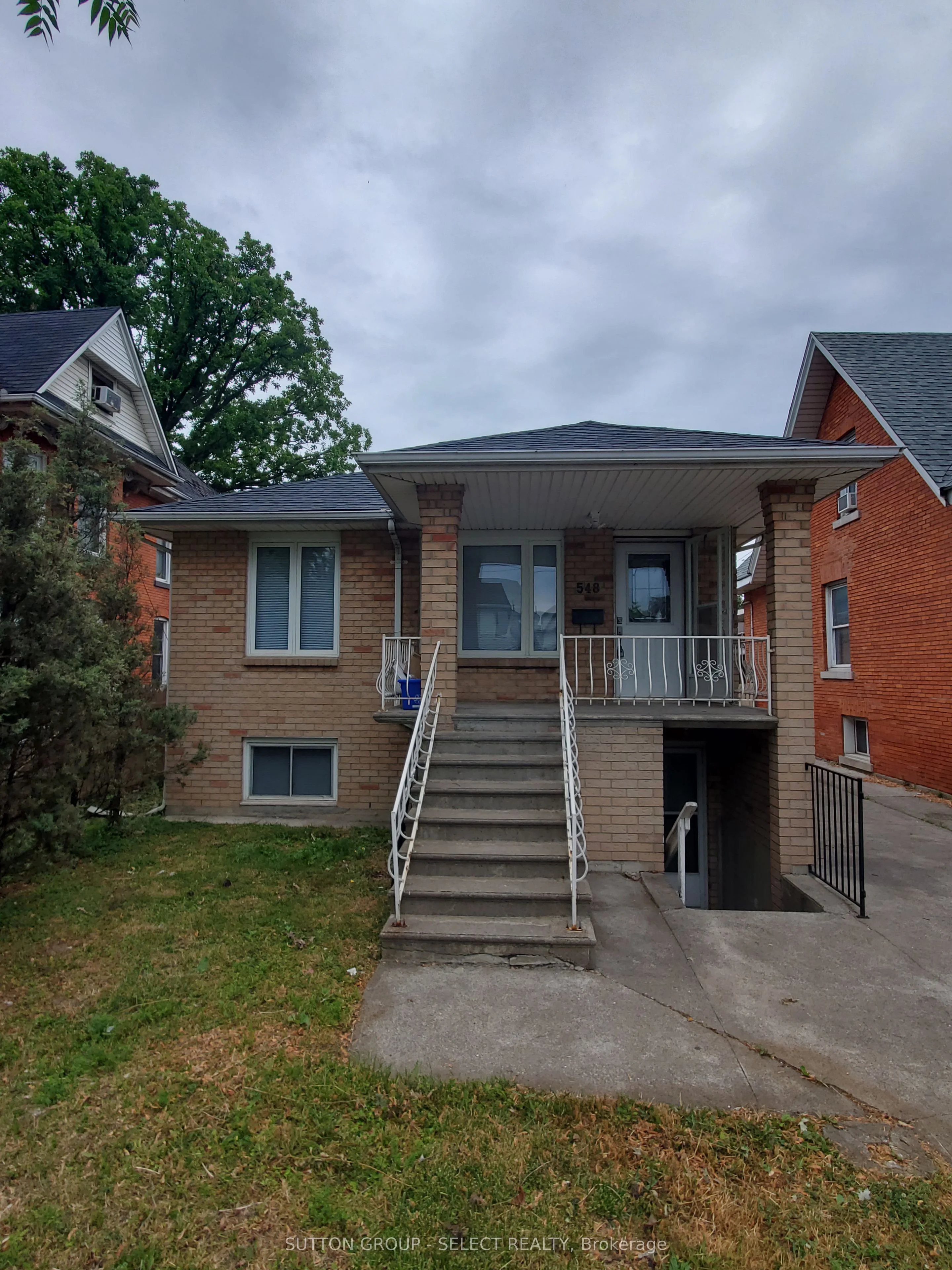 Detached in Windsor