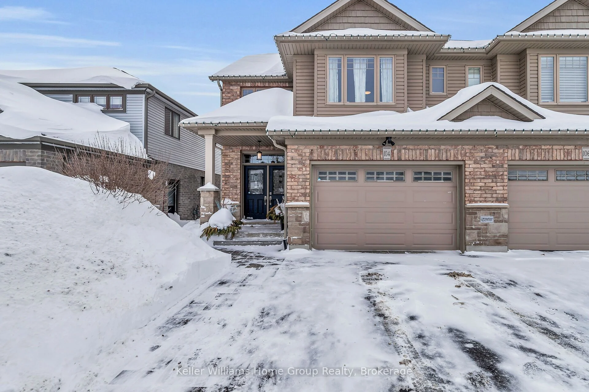 Semi-Detached in Centre Wellington