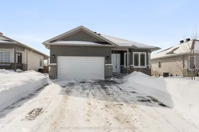 Detached in Smiths Falls