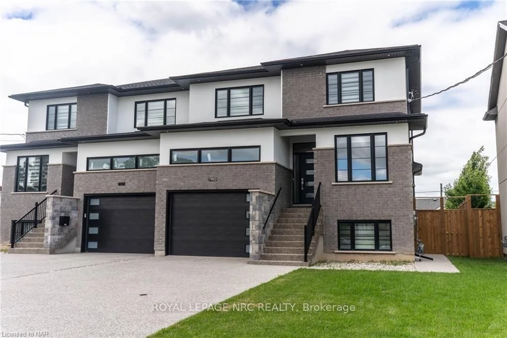Semi-Detached in Niagara Falls