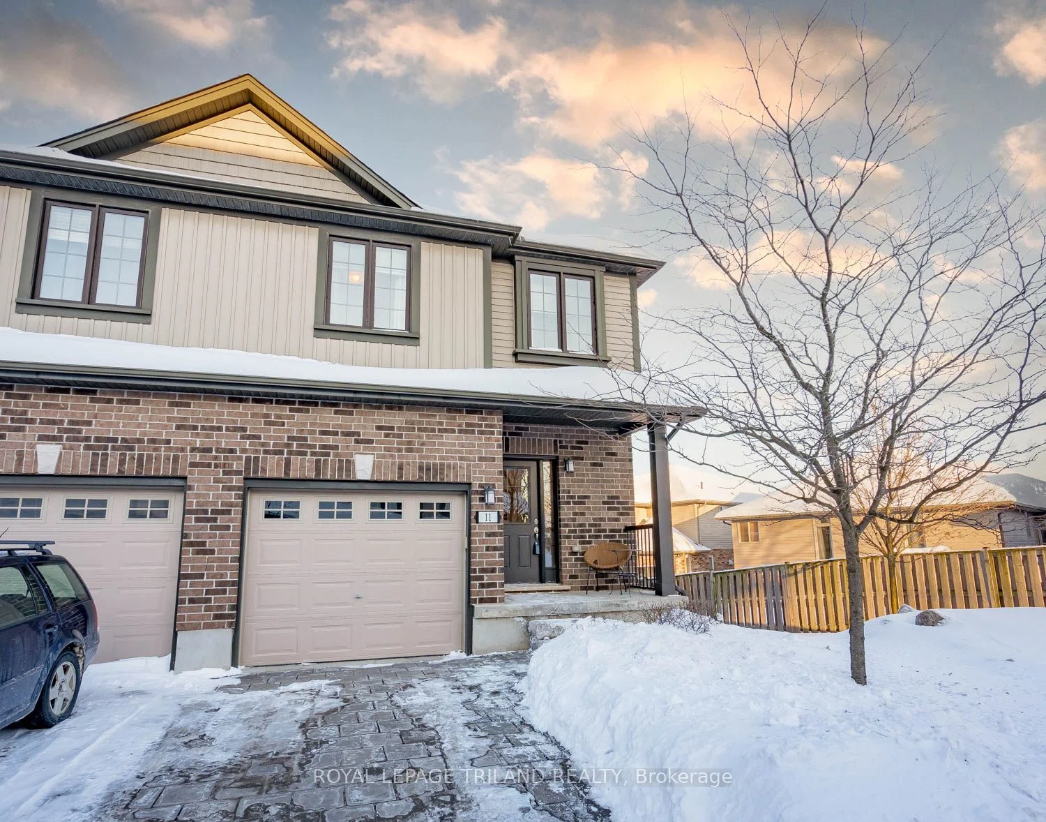 1030 Oakcrossing Gate 11, London North, On N6h 0h1