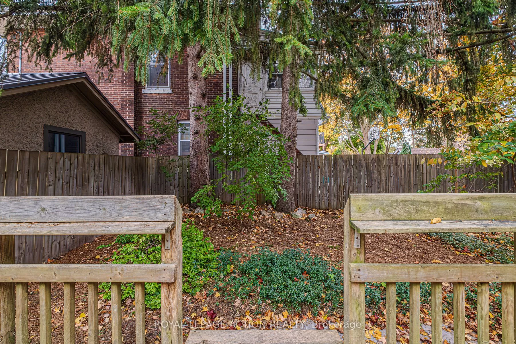 183 St. Paul Avenue, Brantford, ON N3T 4G5