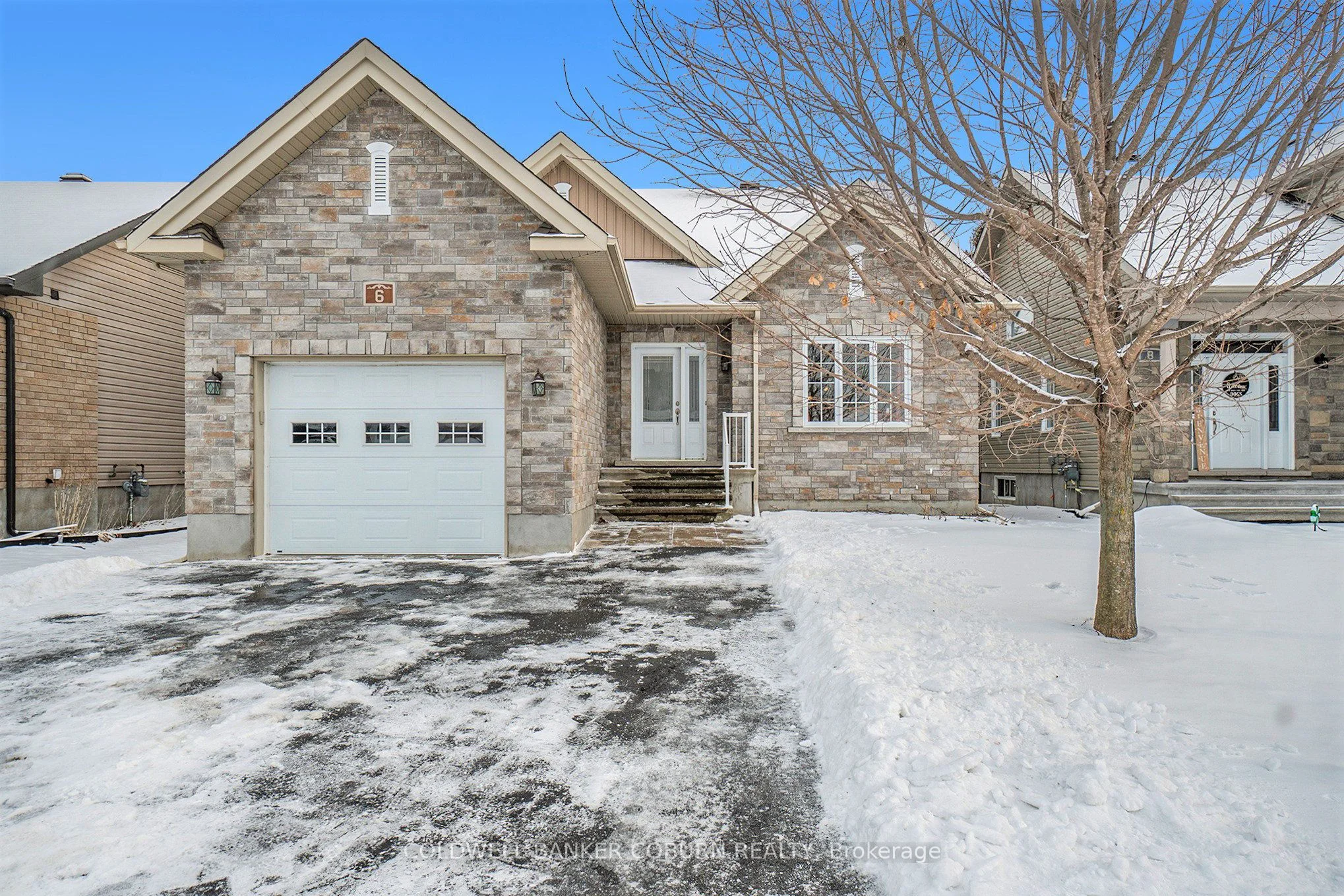 Detached in North Stormont