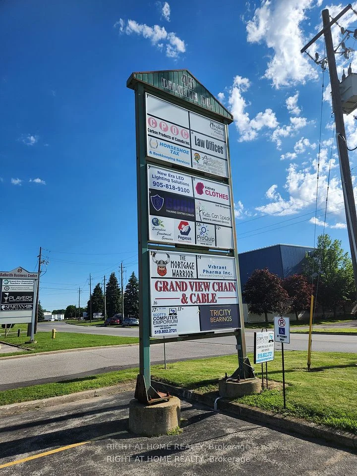 45 Dalkeith Drive 6, Brantford, ON N3P 1M1