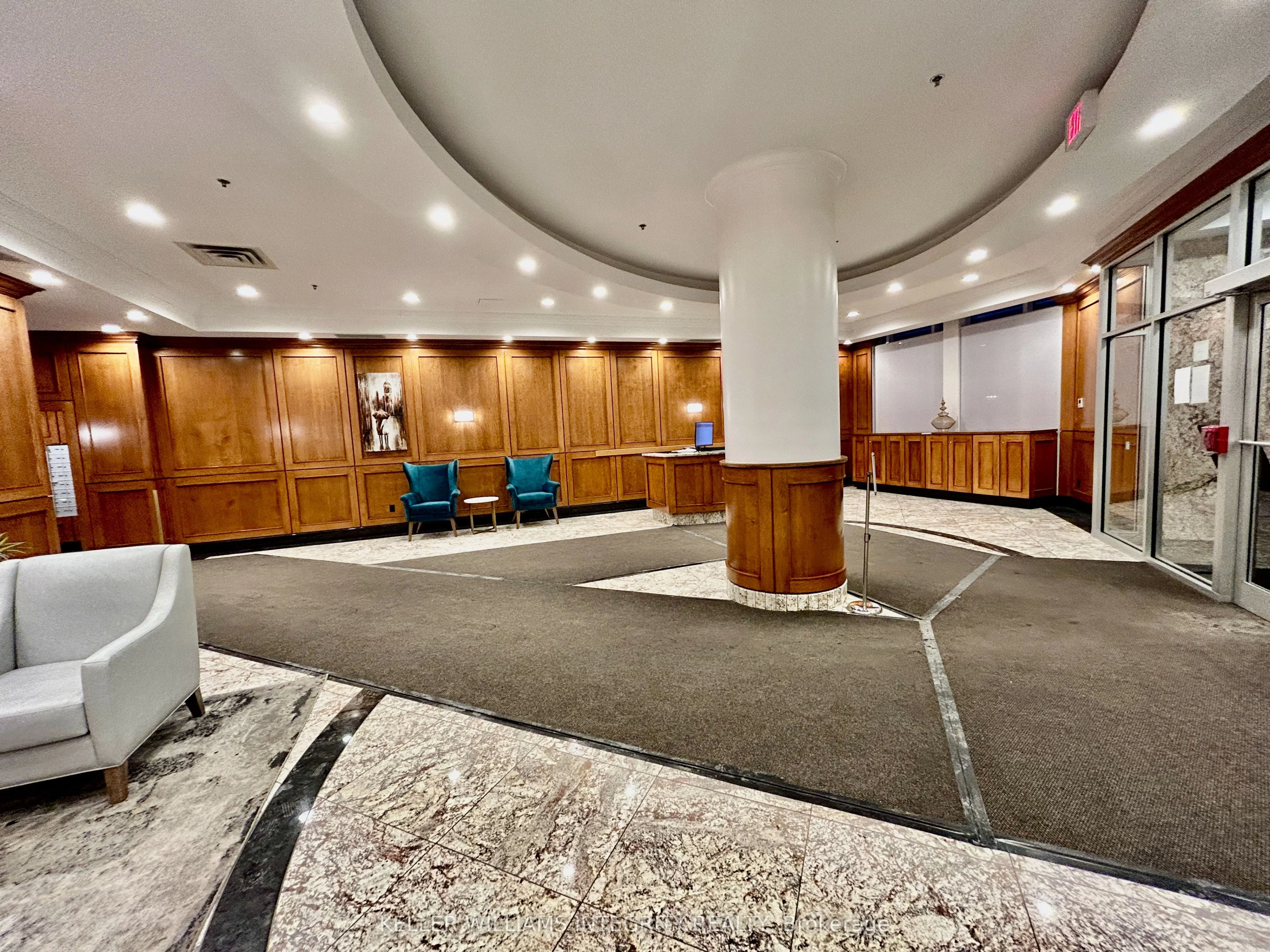 242 Rideau Street 901, Lower Town - Sandy Hill, On K1n 0b7