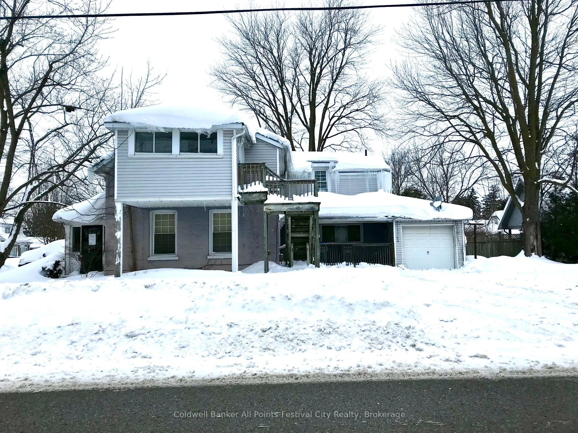 167 Montreal Street, West Perth, On N0k 1n0