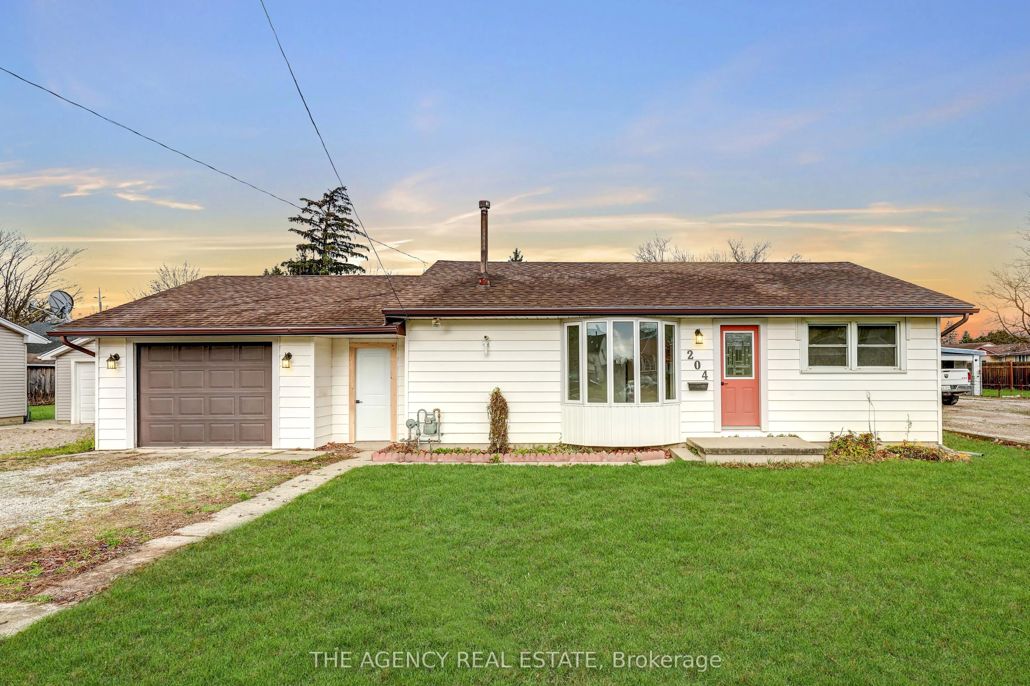 Detached in Southwest Middlesex