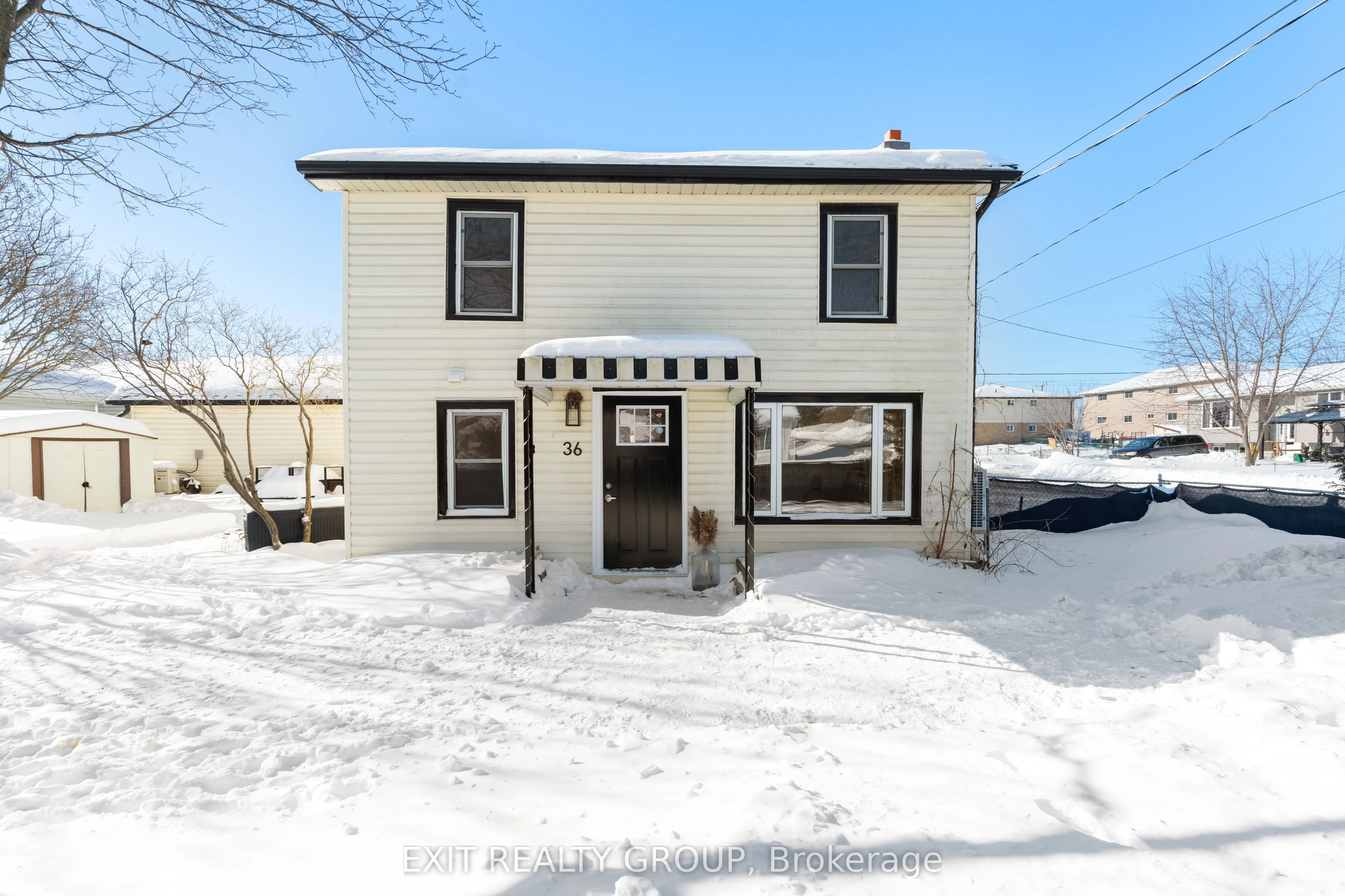36 Leopold Street, Quinte West, On K8v 2j9