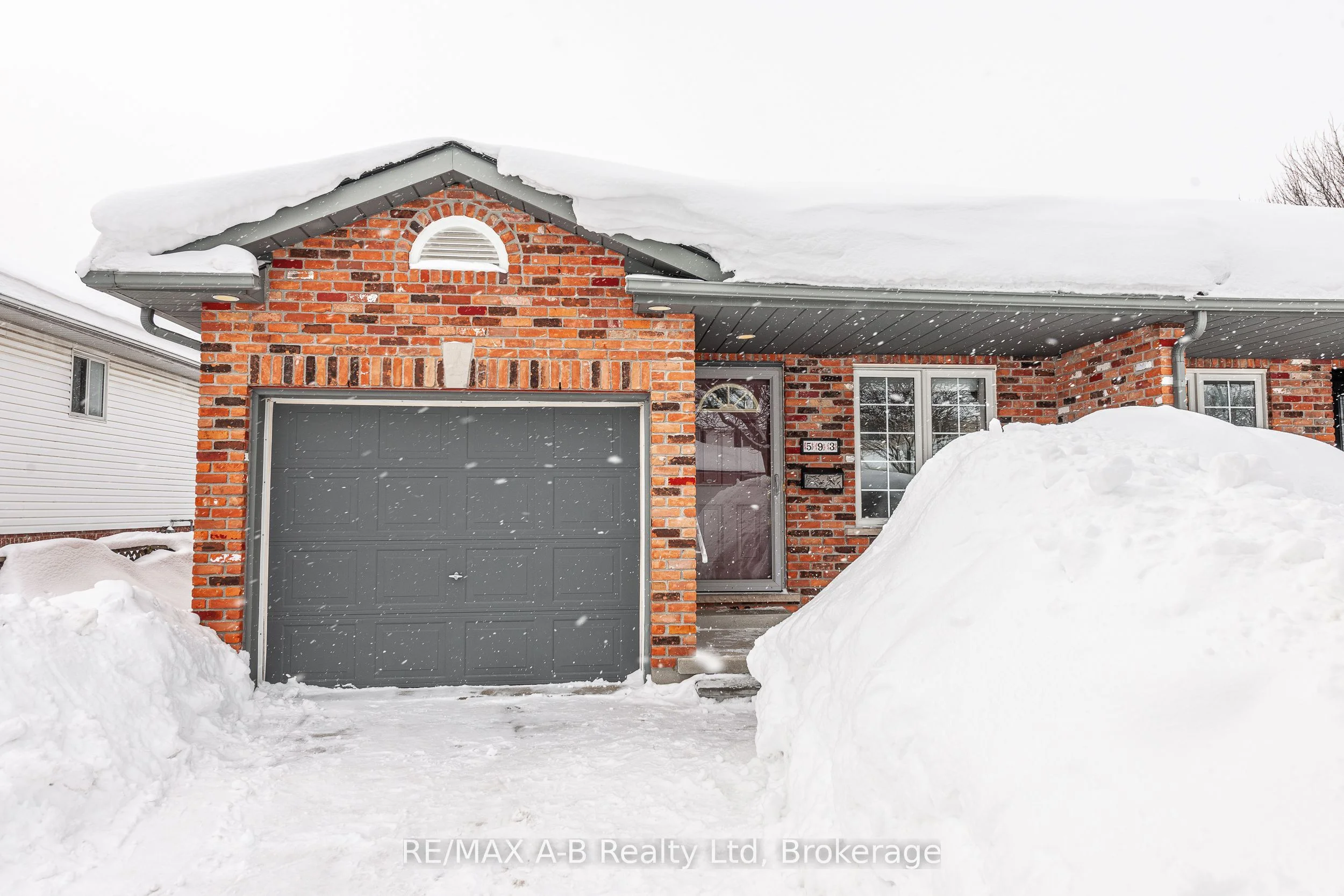 Semi-Detached in Stratford