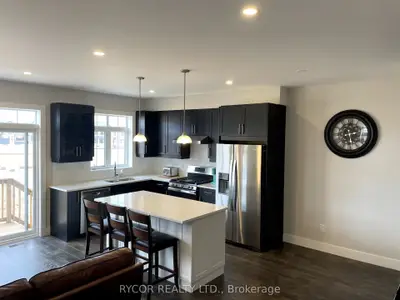 148 Sycamore Street S, Blue Mountains, On L9y 4e4