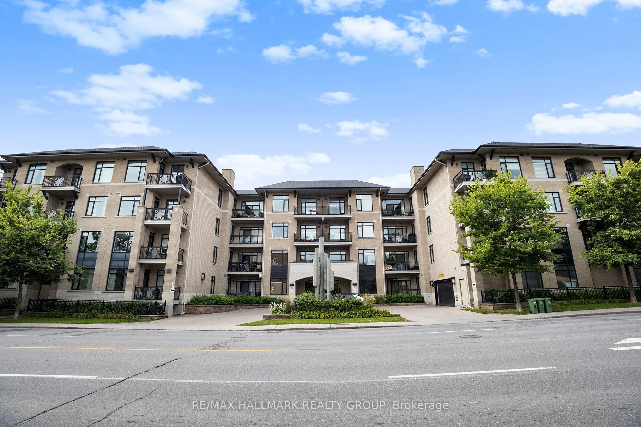 808 Bronson Avenue 105, Dows Lake - Civic Hospital And Area, On K1s 5a4