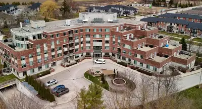 Condo Apartment in Stratford