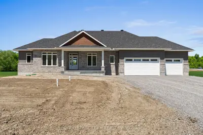 Detached in Horton