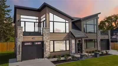 Semi-Detached in Point Edward