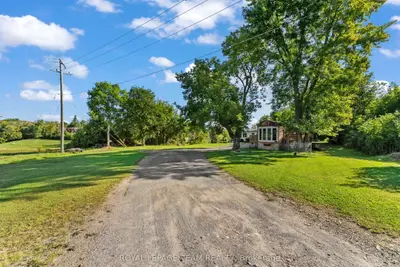 Detached in Renfrew