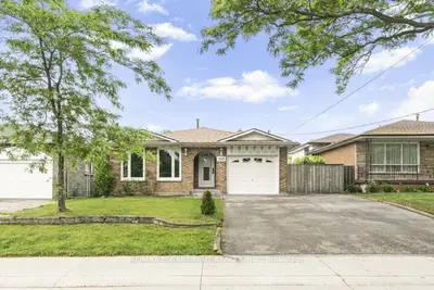 Detached in Hamilton