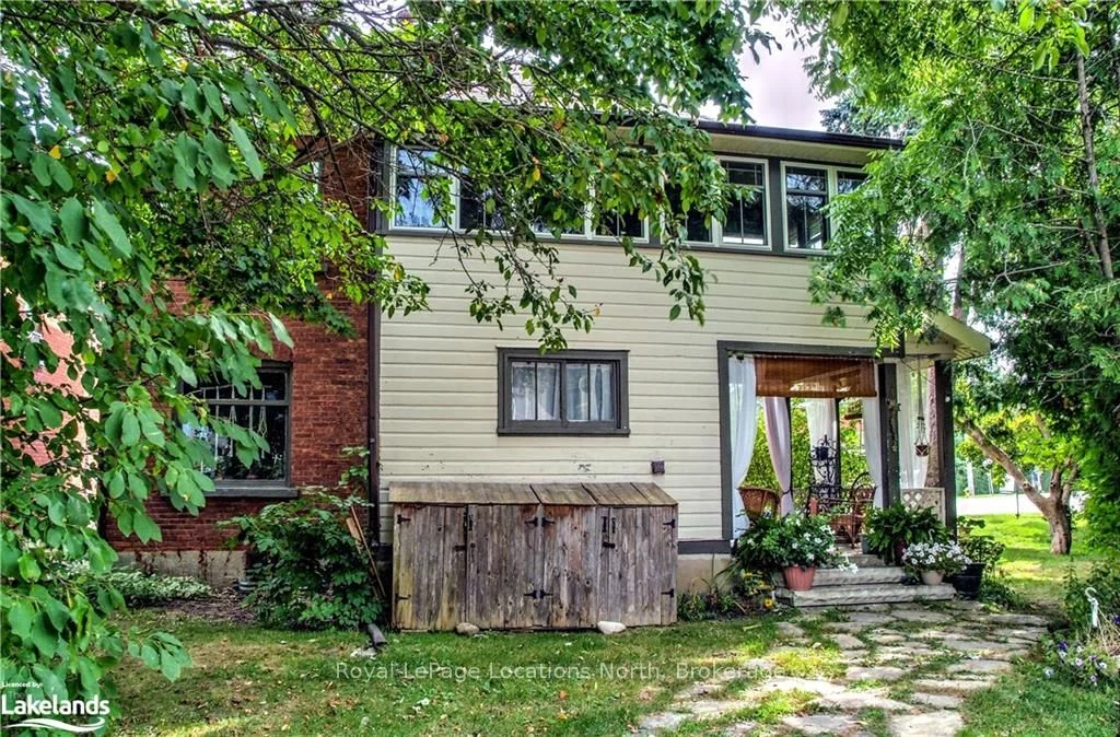 124 Sykes Street S Upper, Meaford, On N4l 1e4