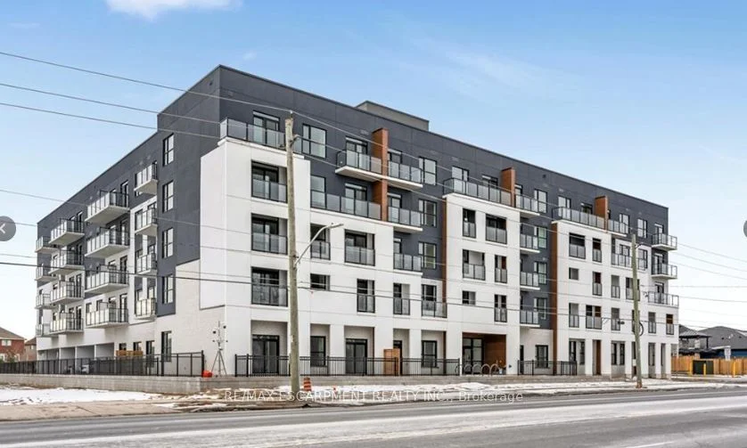 Common Element Condo in Hamilton
