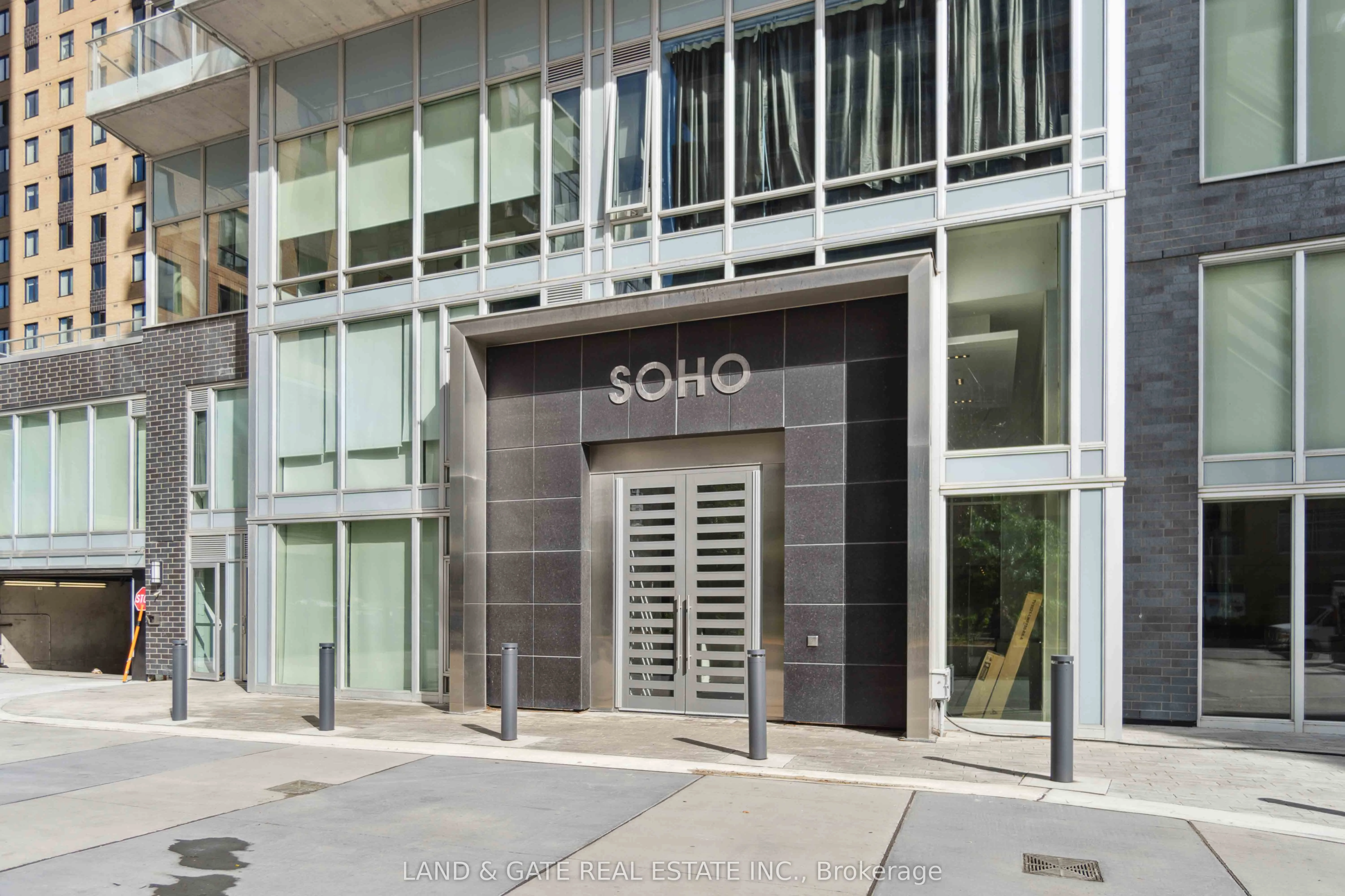 111 Champagne Avenue S 212, Dows Lake - Civic Hospital And Area, On K1s 5v3