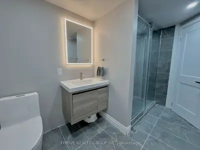 75 Tweed Crescent Lower, London North, On N5x 1z5