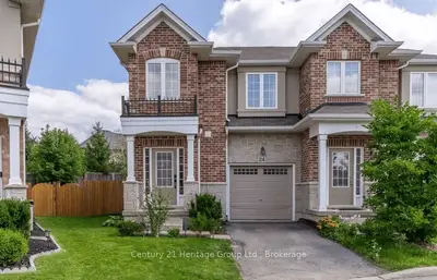 Att/Row/Townhouse in Hamilton