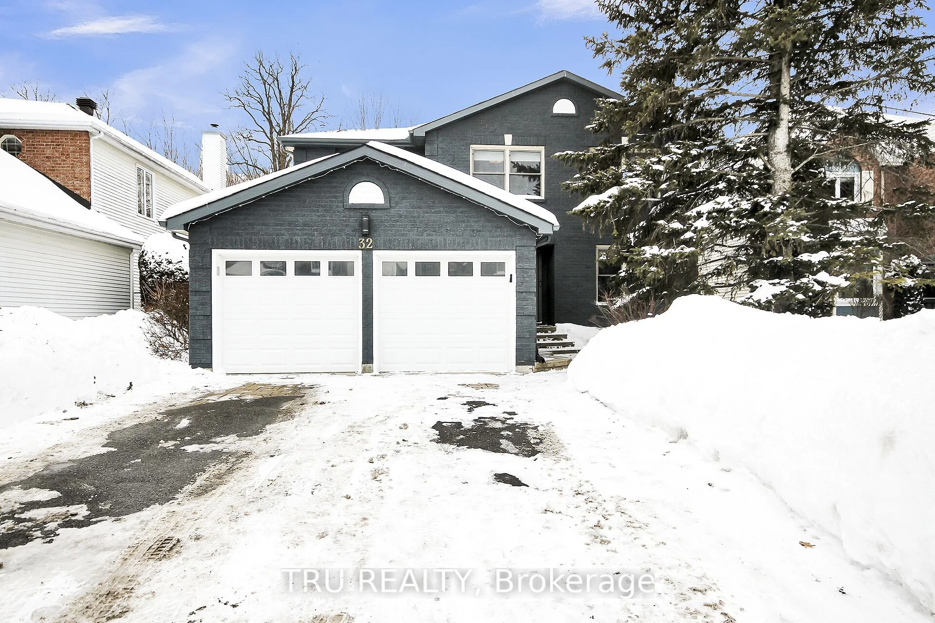 Detached in Kanata