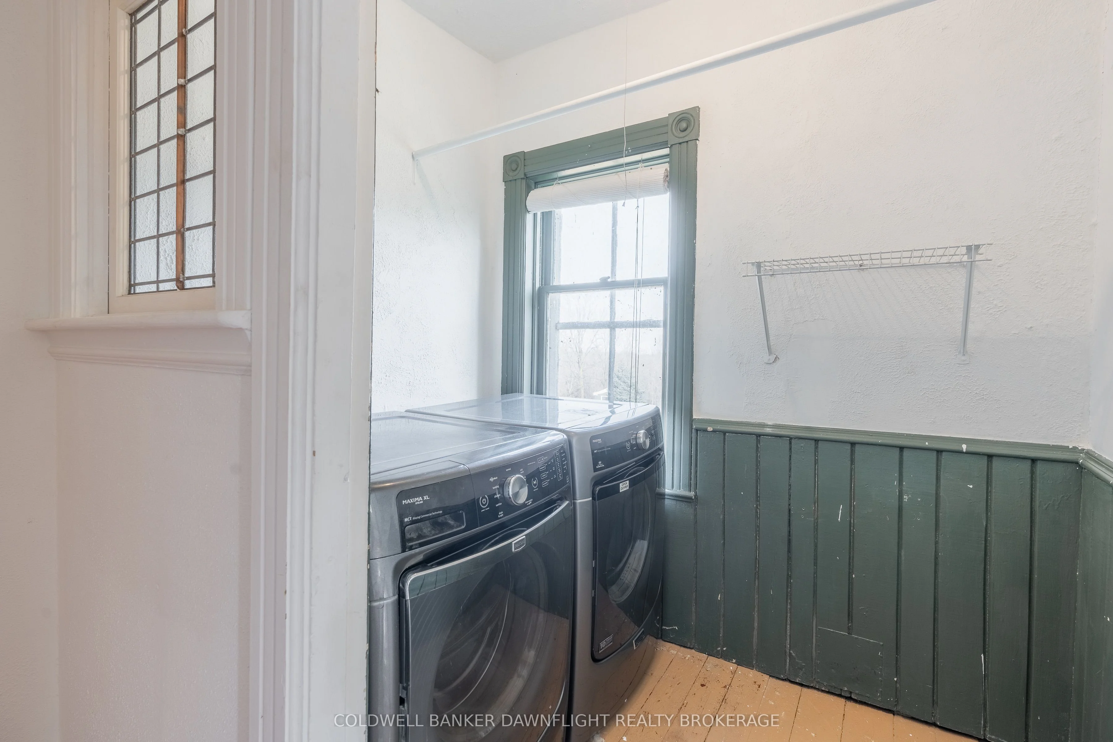 156 CHURCH Street, North Middlesex, ON N0M 1A0