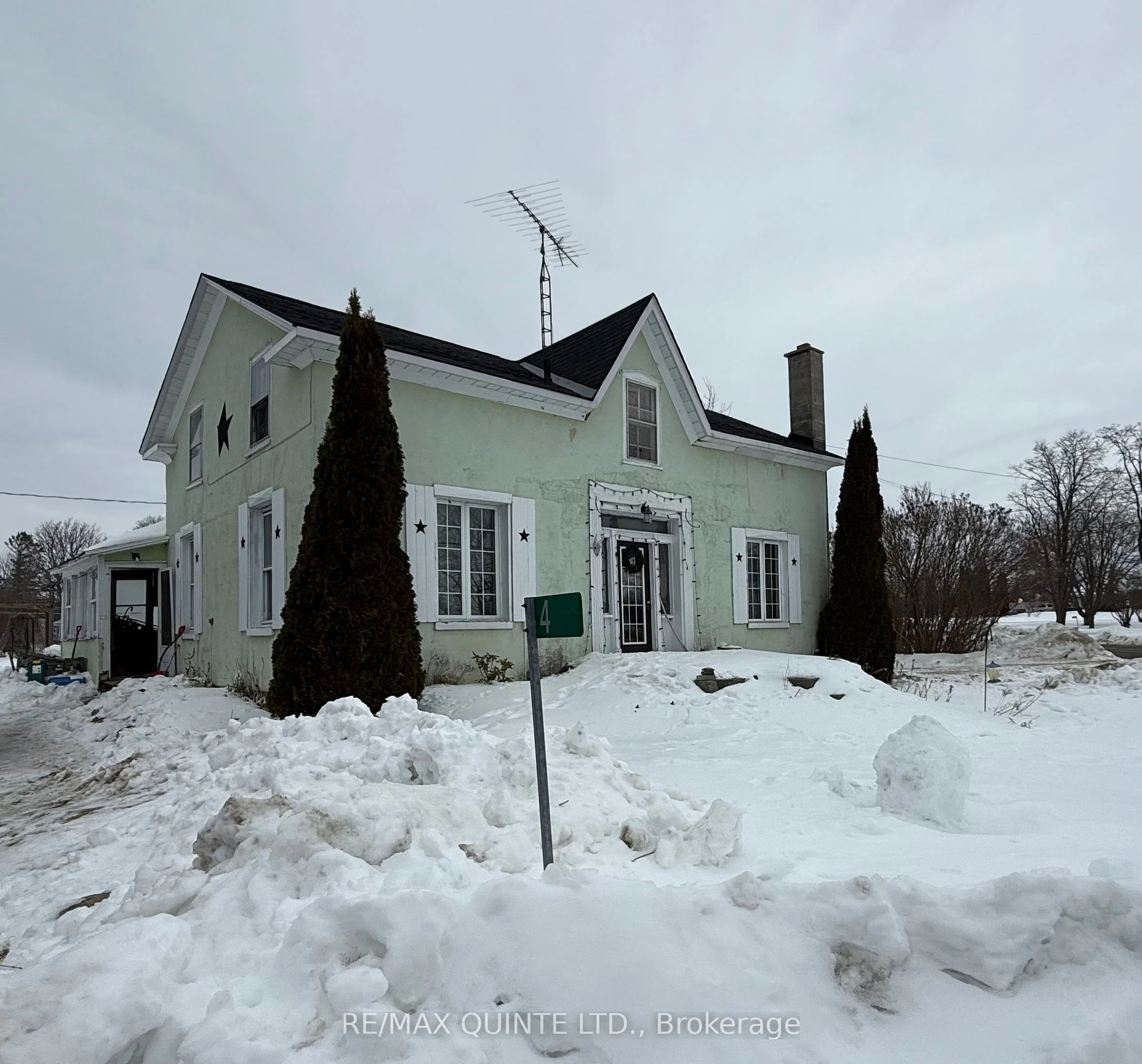 4 Pigtail Lane, Prince Edward County, On K0k 2t0