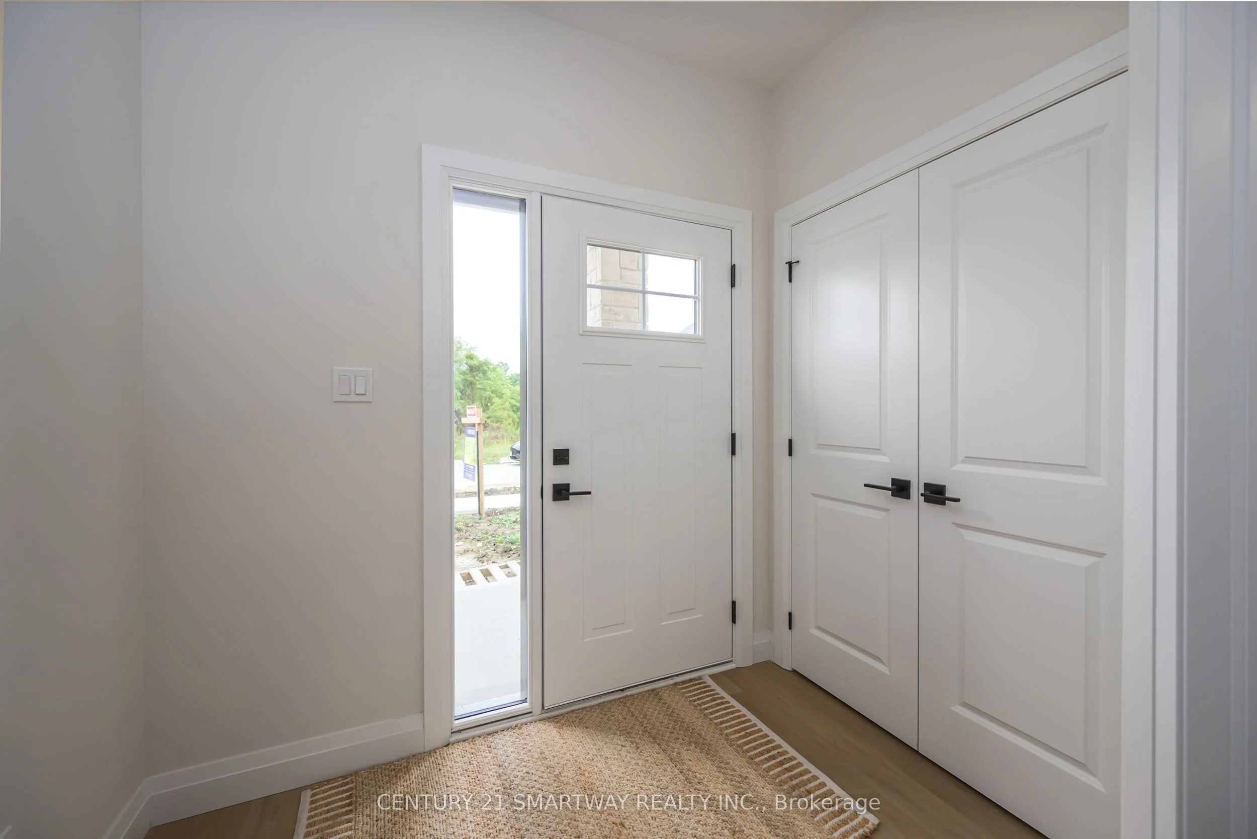Att/Row/Townhouse in London South