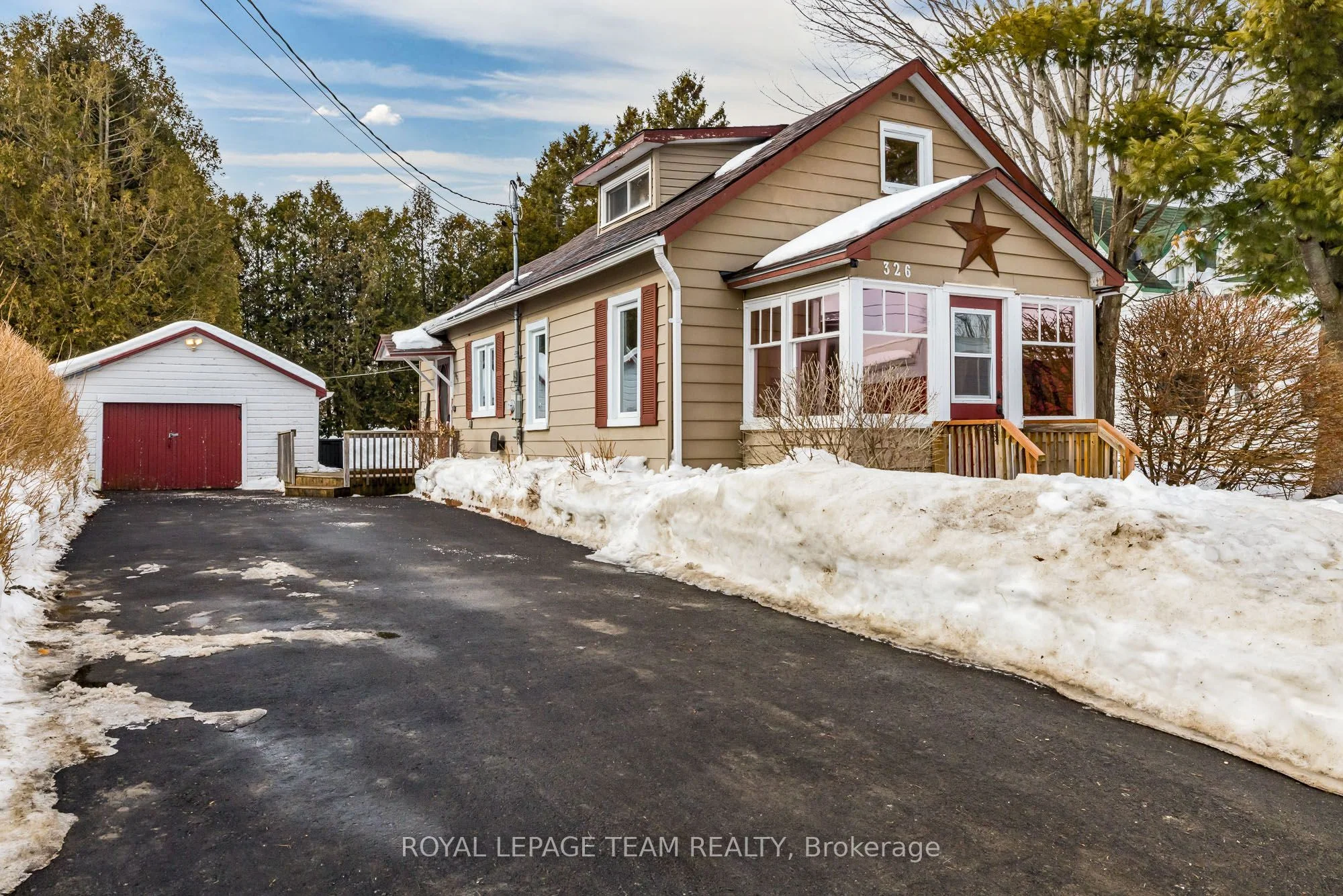 Detached in North Grenville