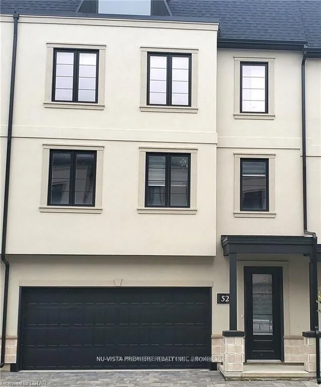 Condo Townhouse in London North
