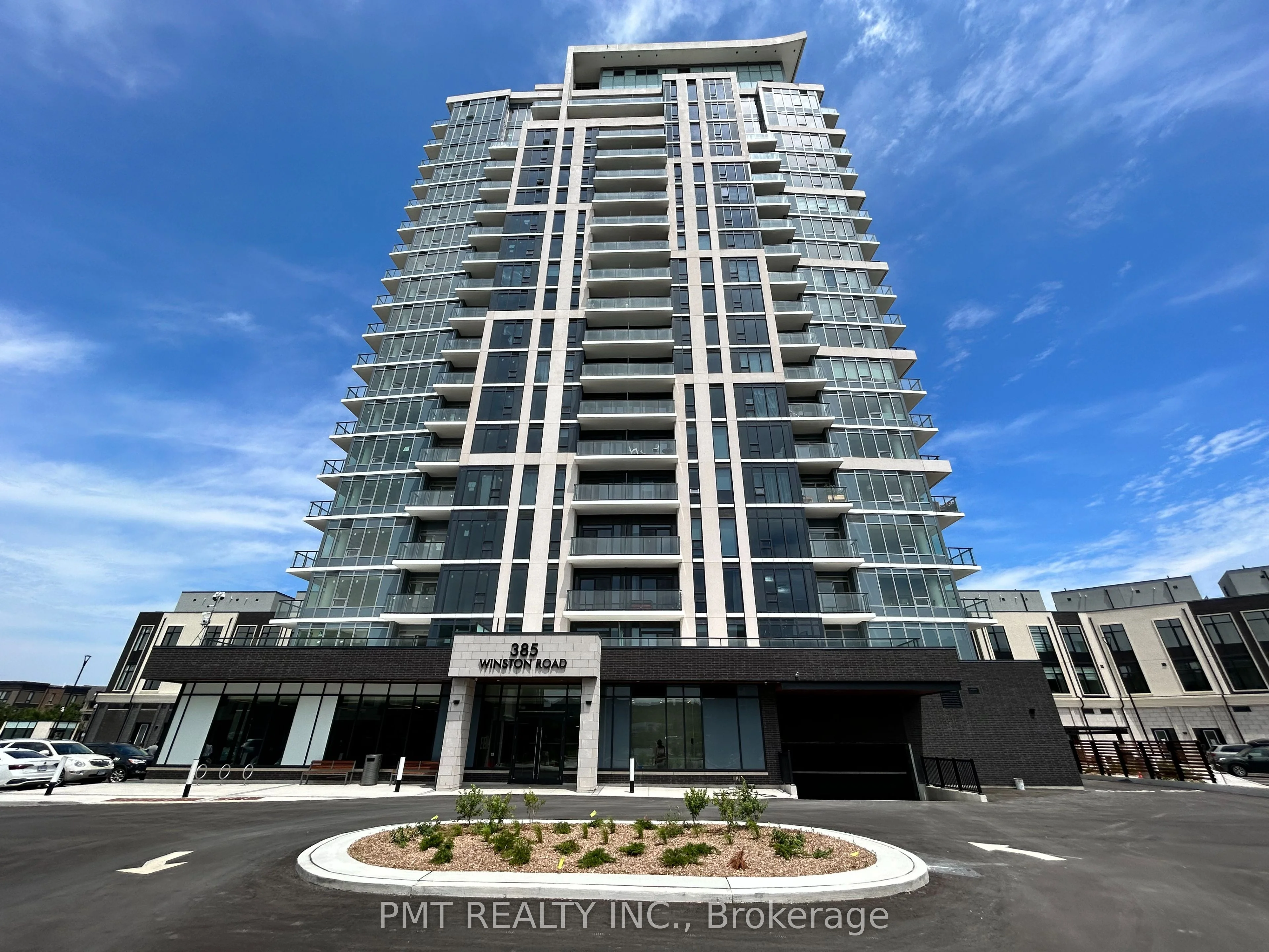 Condo Apartment in Grimsby