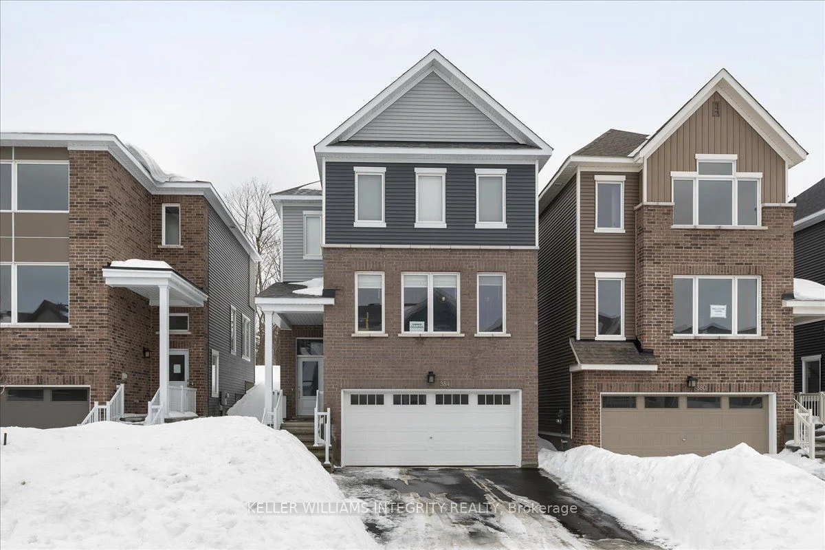 Detached in Barrhaven