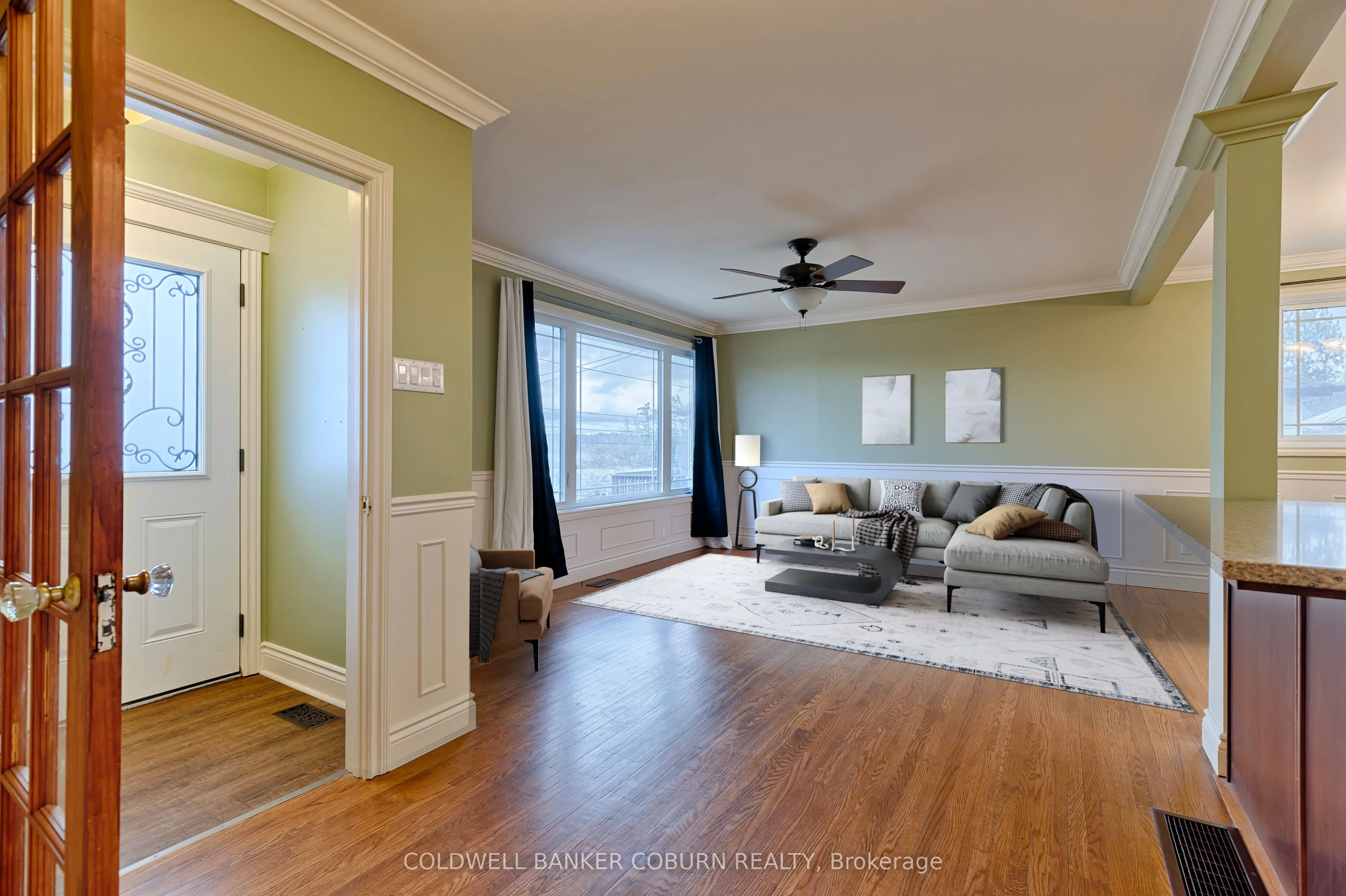 53 Pembroke Street, Whitewater Region, ON K0J 1K0